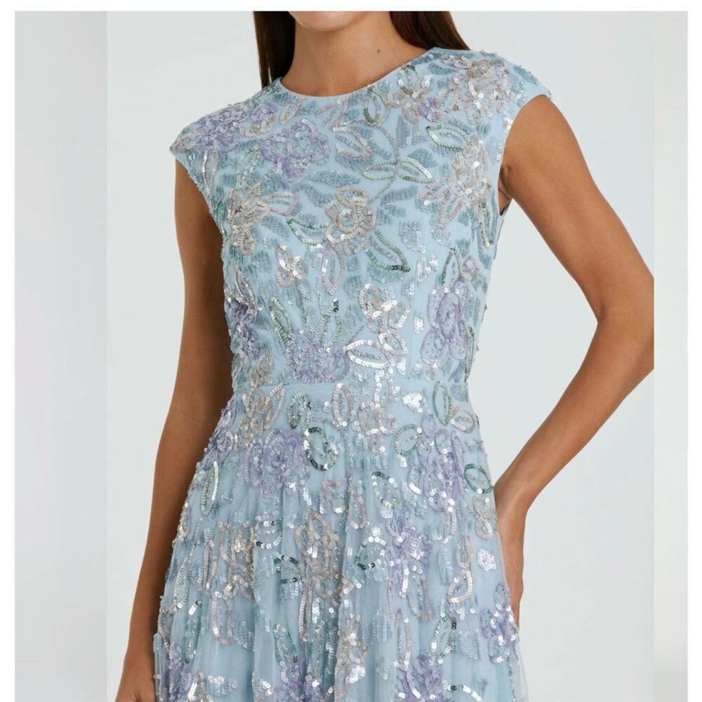 Mac Duggal Sequined High Neck Cap Sleeve A Line Gown Ice Blue Multi Size 10 NWT - Picture 3 of 7